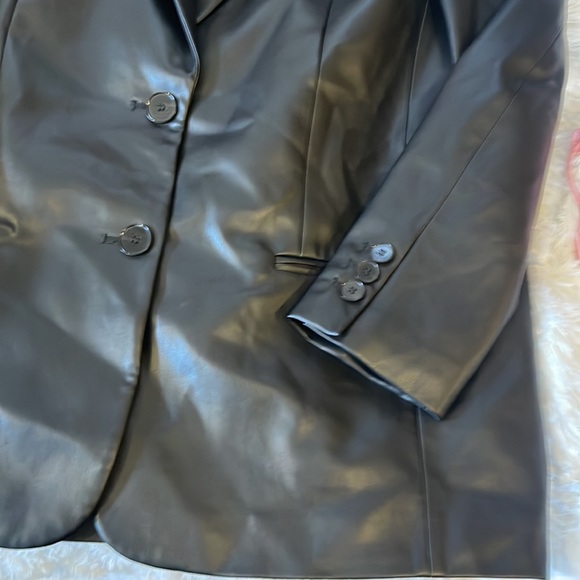 Zara faux leather jacket - Picture 2 of 4
